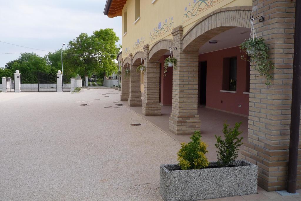 Agriturismo Ai Laghi Pocenia 外观 照片